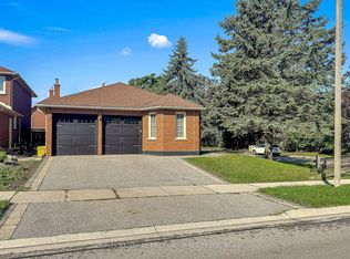 14 Martinet St, Whitby, ON L1N 8K8