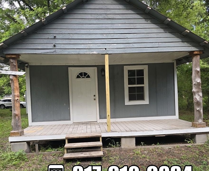 1st image of 577 Main St