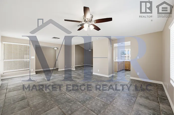 5648 W Mountain View Rd — Photo 7
