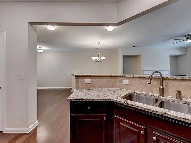 2152 Greencrest Cir — Photo 20