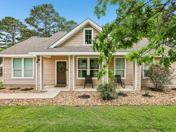 112 Twin Lakes Ln, Bastrop, TX 78602