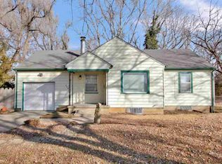 2742 N Bullinger Dr, Wichita, KS 67204