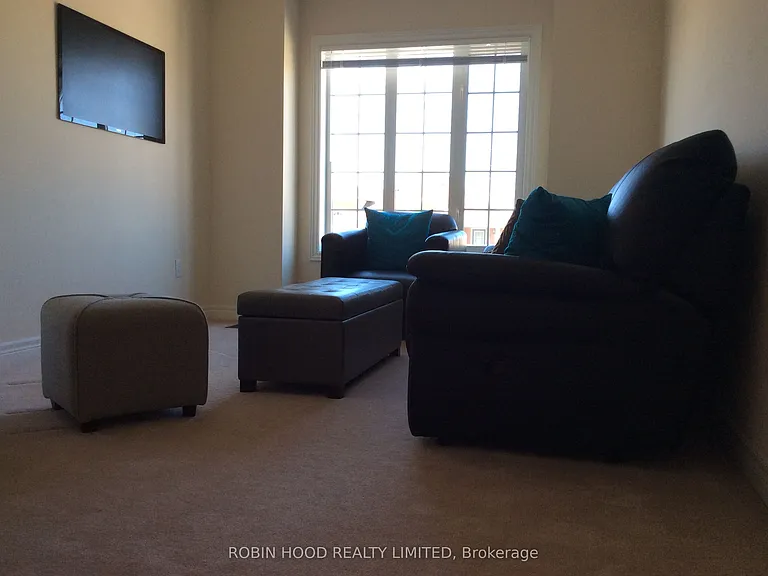 39 Palm Tree Rd — Photo 6