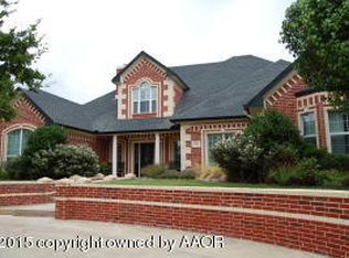 8404 New England Dr N, Amarillo, TX 79119