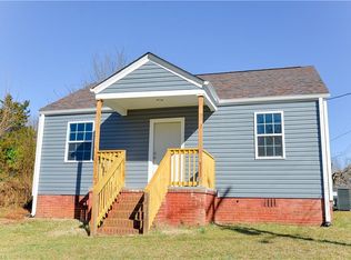 1017 E Kearns Ave, High Point, NC 27260