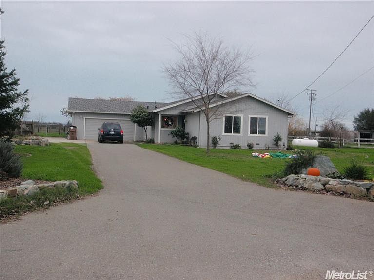 2nd image of 23810 N Sowles Rd