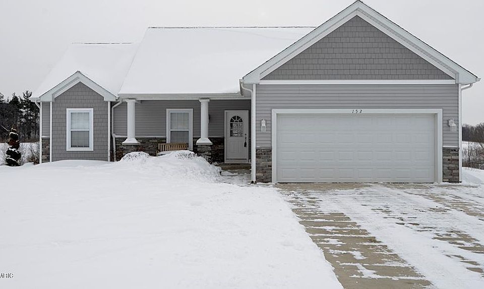 1st image of 152 Grandview
