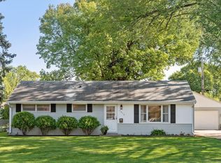 7915 Clinton Ave S, Bloomington, MN 55420