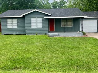 130 Bennett Dr, West Columbia, TX 77486