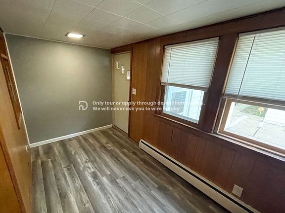 2nd image of 219 E Virginia Ave