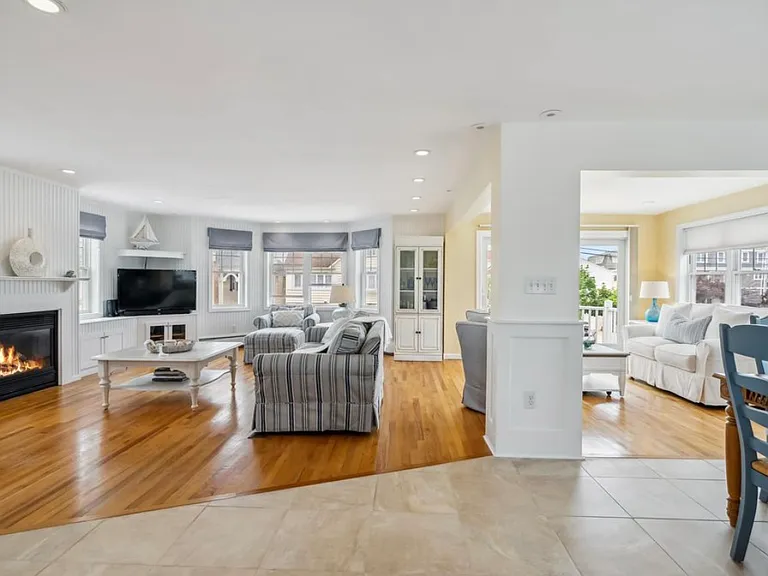 72 Plymouth St #2 — Photo 2