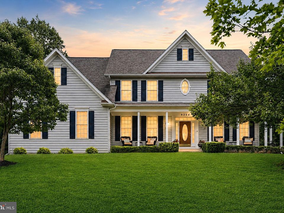 1st image of 9304 Heather Field Ct