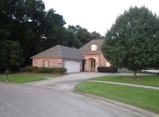 4260 Cypress Pointe Dr, Zachary, LA 70791