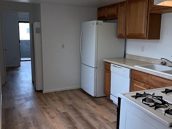 3rd image of 4552 Felton St APT 3
