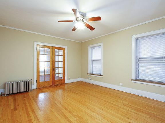5th image of 6815 S Crandon Ave #1