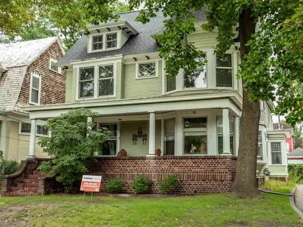 558 Madison Ave SE, Grand Rapids, MI 49503