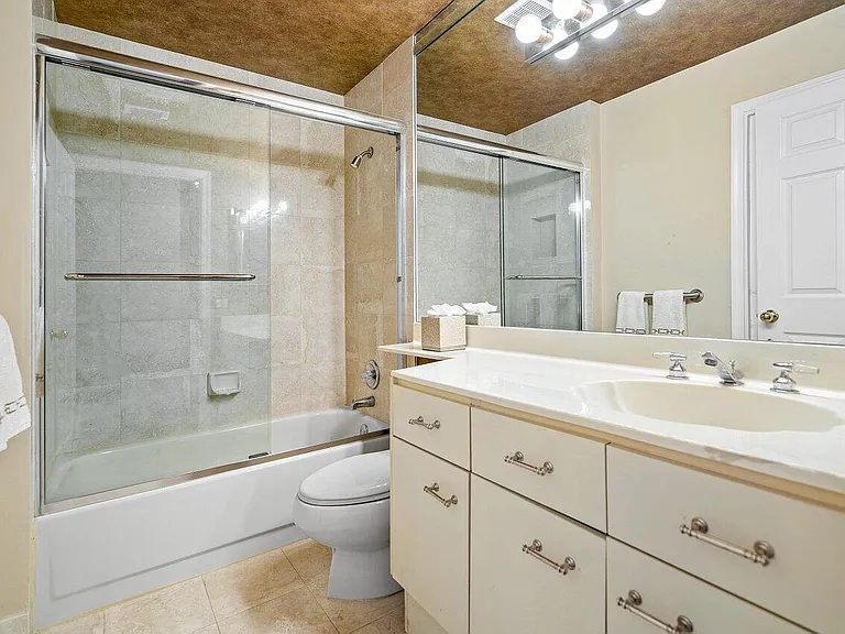 5070 Lake Catalina Dr #C — Photo 18