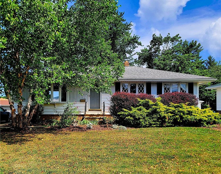 1st image of 1612 Green Acres Dr
