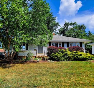 1612 Green Acres Dr, Parma, OH, 44134