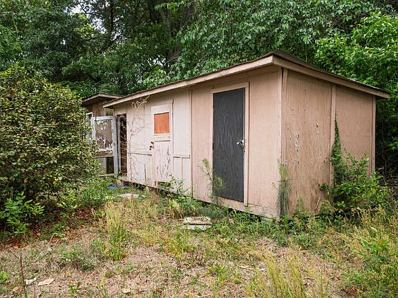3rd image of 5570 Keith Rd