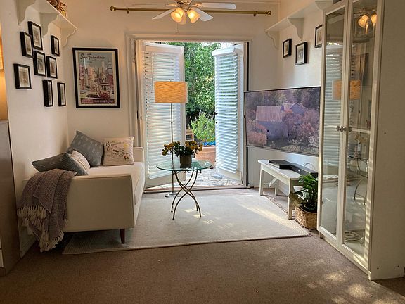 2nd image of 2541 Orange Ave Unit B