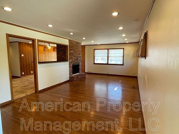 3rd image of 5147 S Toledo Ave