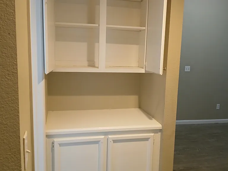 4741 Knollpark Cir — Photo 16