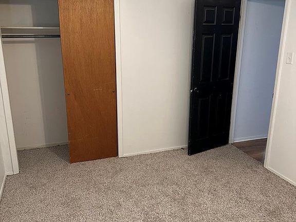 3rd image of 248 N Oxford Dr