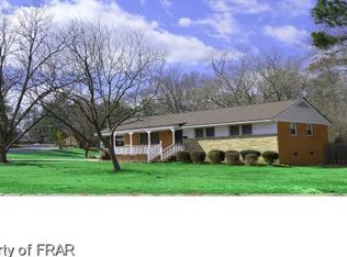 424 McPhee Dr, Fayetteville, NC 28305