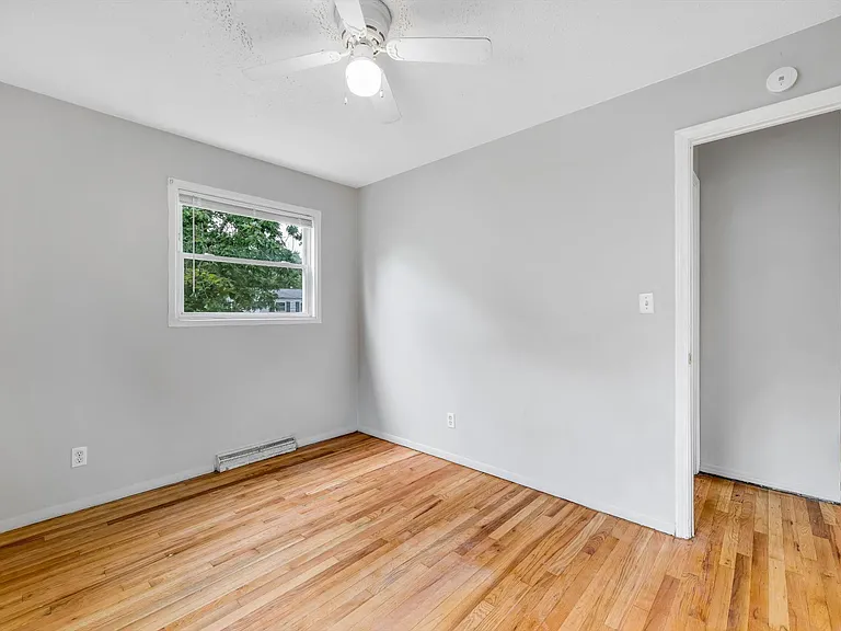 1209 Congress Ave — Photo 31