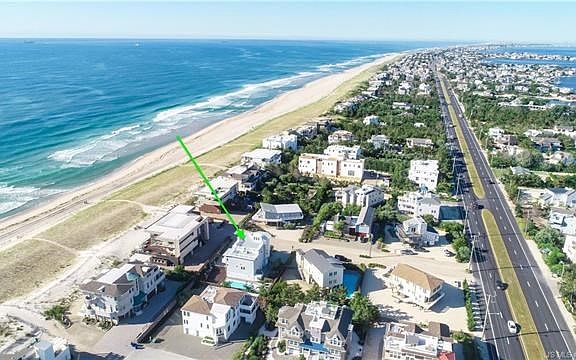 2nd image of 45C Long Beach Blvd