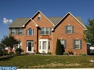 8 Ashley Dr, Schwenksville, PA 19473