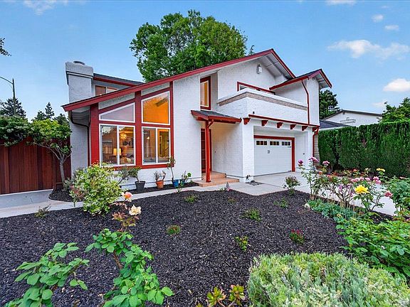 3rd image of 4802 Rio Vista Ave