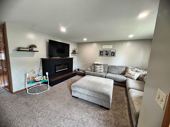 4th image of 603 Burgess Rd