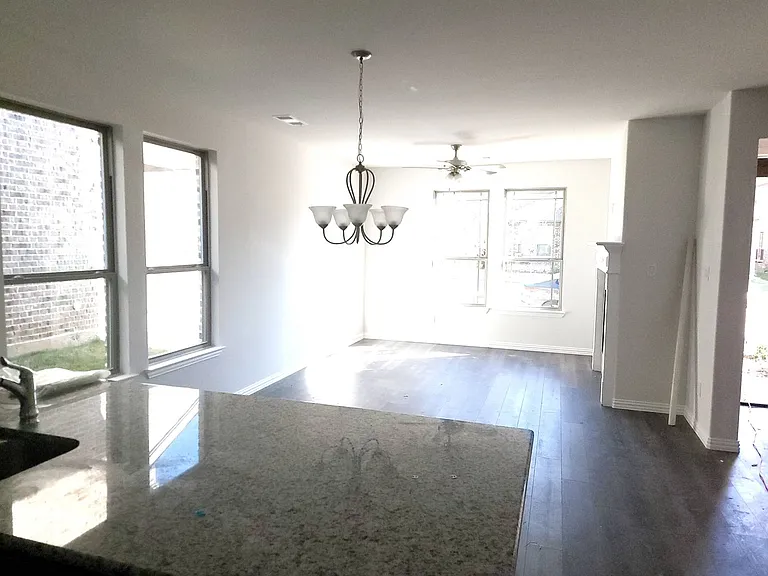 6713 Farsight Dr — Photo 3