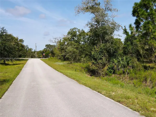 15 SW Timberlake Rd, Dunnellon, FL 34431