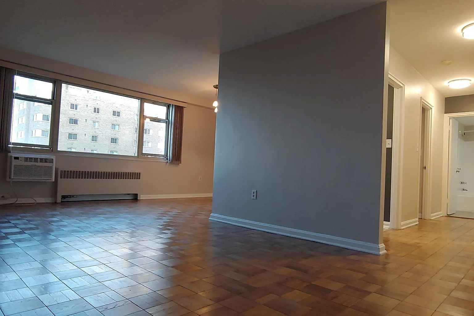 11820 Edgewater Dr — Photo 3