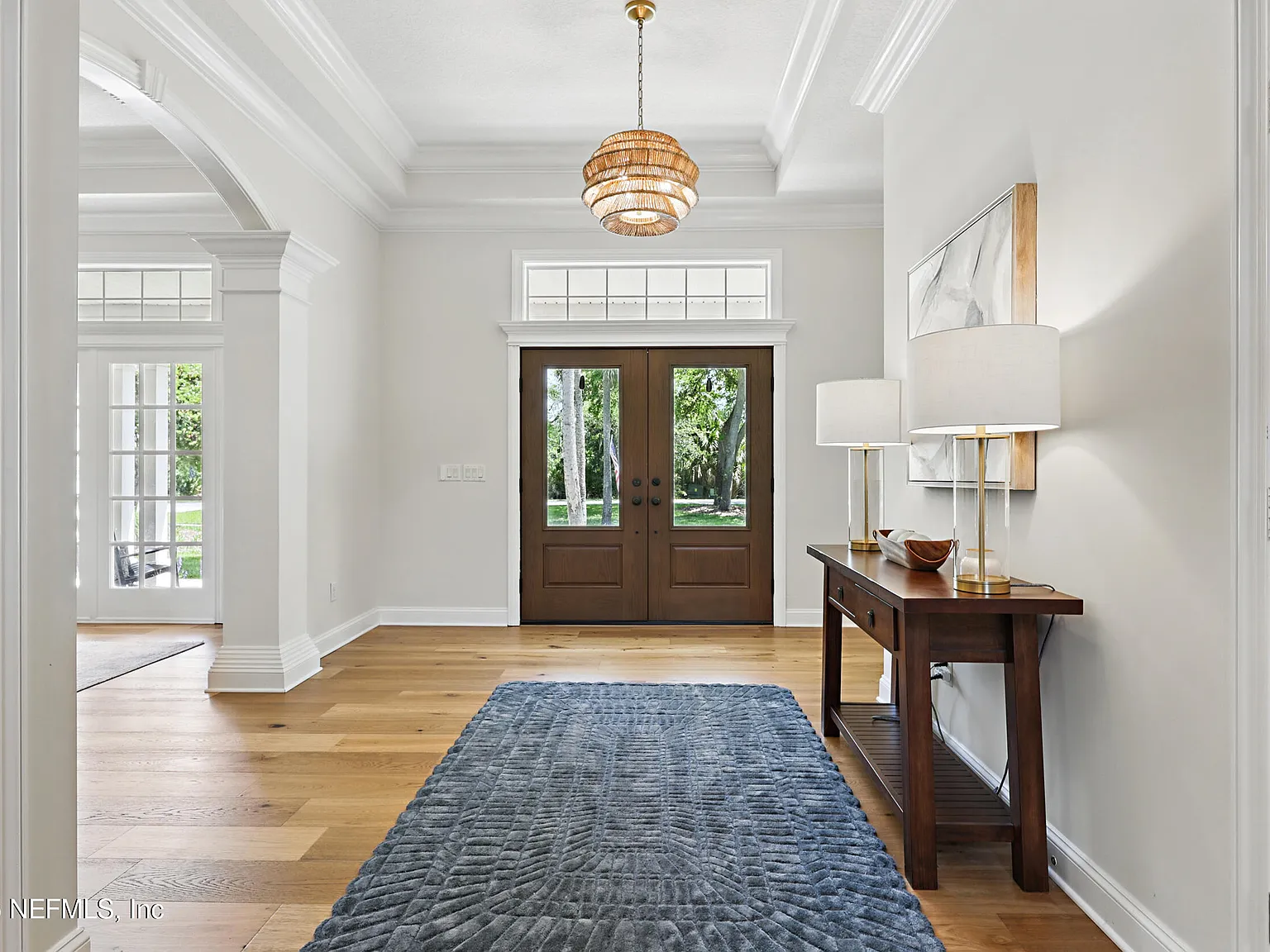 5 bed, 4.5 bath, 4047 sqft, $13,750 — Photo 3