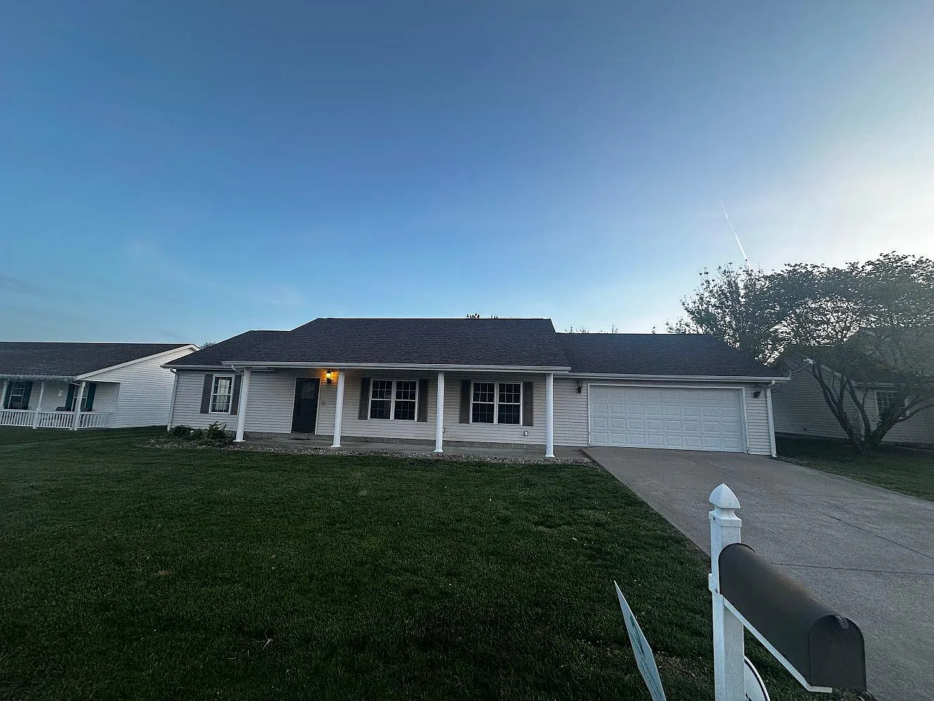 3 bed, 1350 sqft, $1,850 — Photo 2