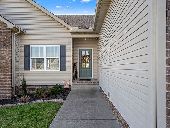 5th image of 1237 Crescent Ridge Dr