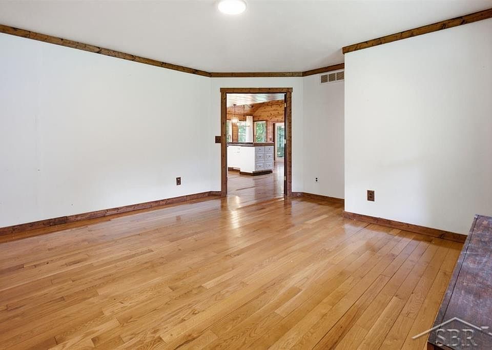4991 Millis Rd, photo 23