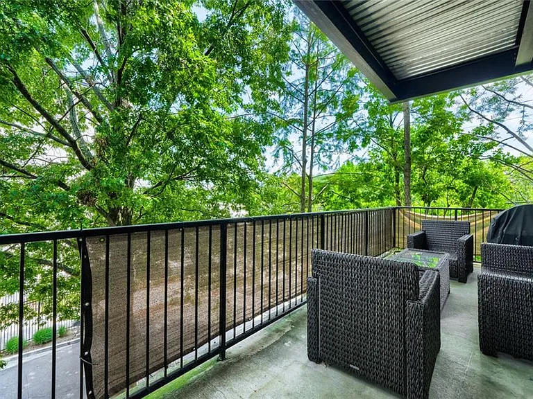 5200 Peachtree Rd #3208 — Photo 16