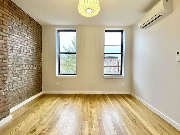 2nd image of 700 Hancock St #A2