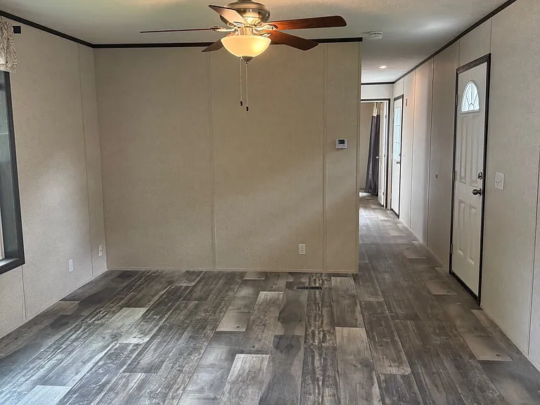 26 Austin Dr — Photo 3