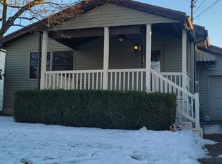 711 5th St, Belpre, OH 45714