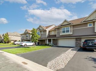 3407A Chestnut Ln, Saint Paul, MN 55123