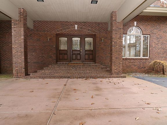 3rd image of 225800 Bluegill Ave