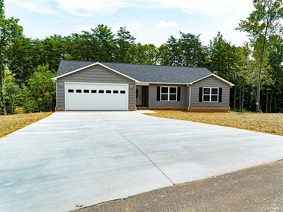 2nd image of 3261 Lake Dr