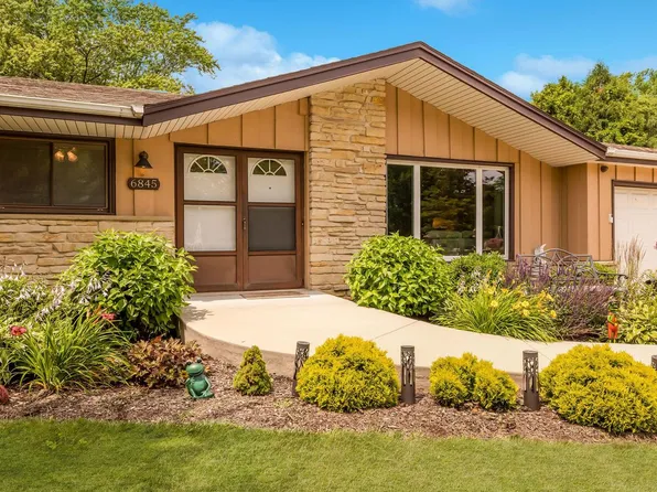 6845 North Range Line ROAD, Glendale, WI 53209