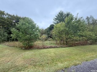 S Mellwood Park Drive East Dr, Kimmell, IN 46760